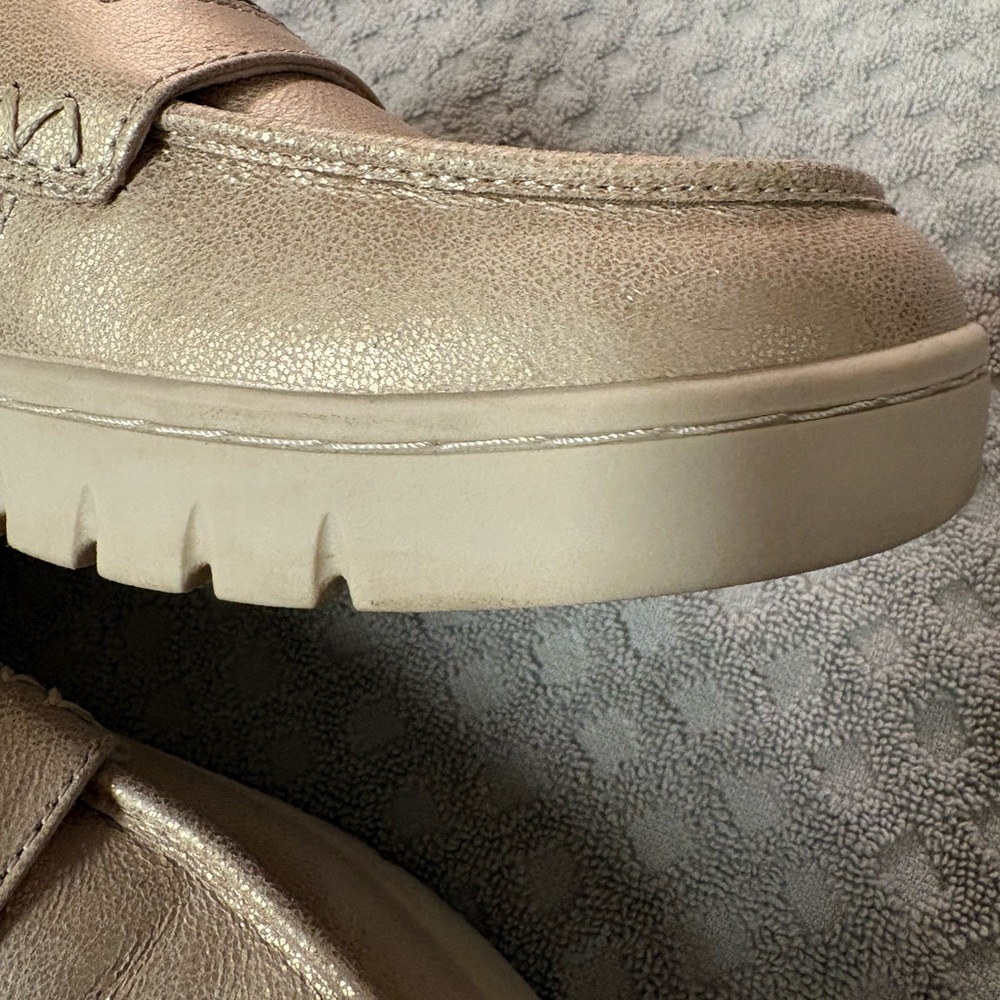 Women’s BOBS Skechers Slip-Ins Metallic Loafers - Light Gold Size 9.5 - Picture 8 of 16